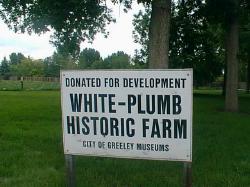 Plumb Farm Sign
